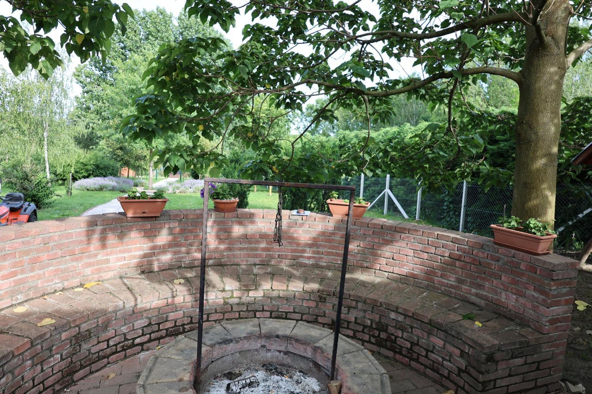Álmosdi Tópart Vendégház Almosd Exterior foto