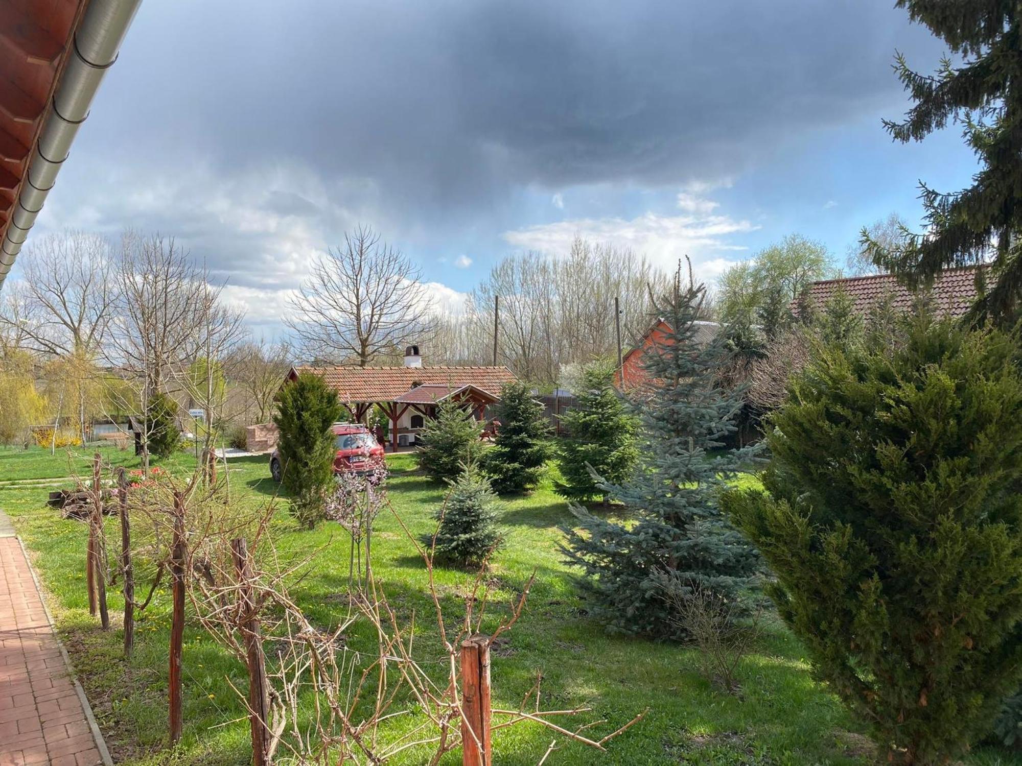 Álmosdi Tópart Vendégház Almosd Exterior foto